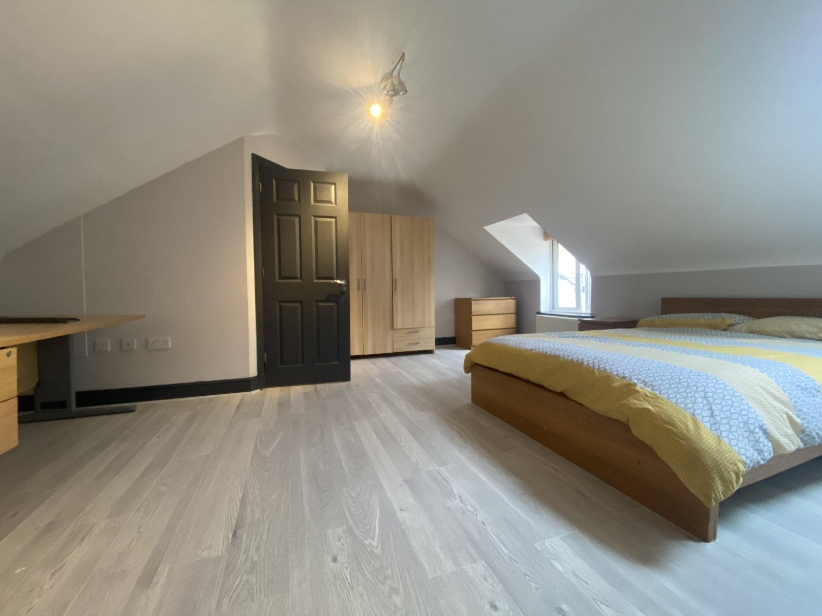 Room Estuary Reach in Gillingham