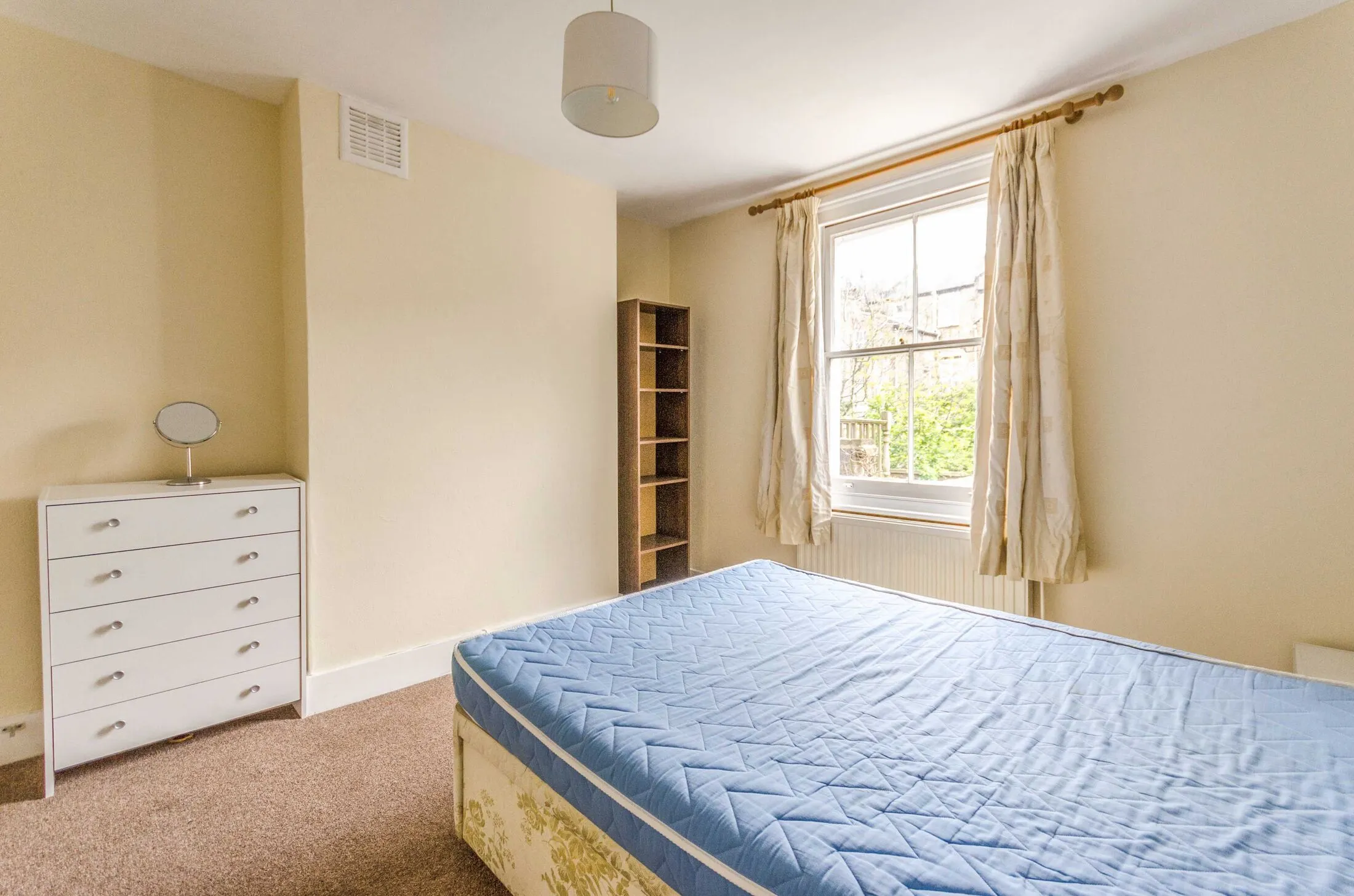 Flat Cardozo Road in Greater London