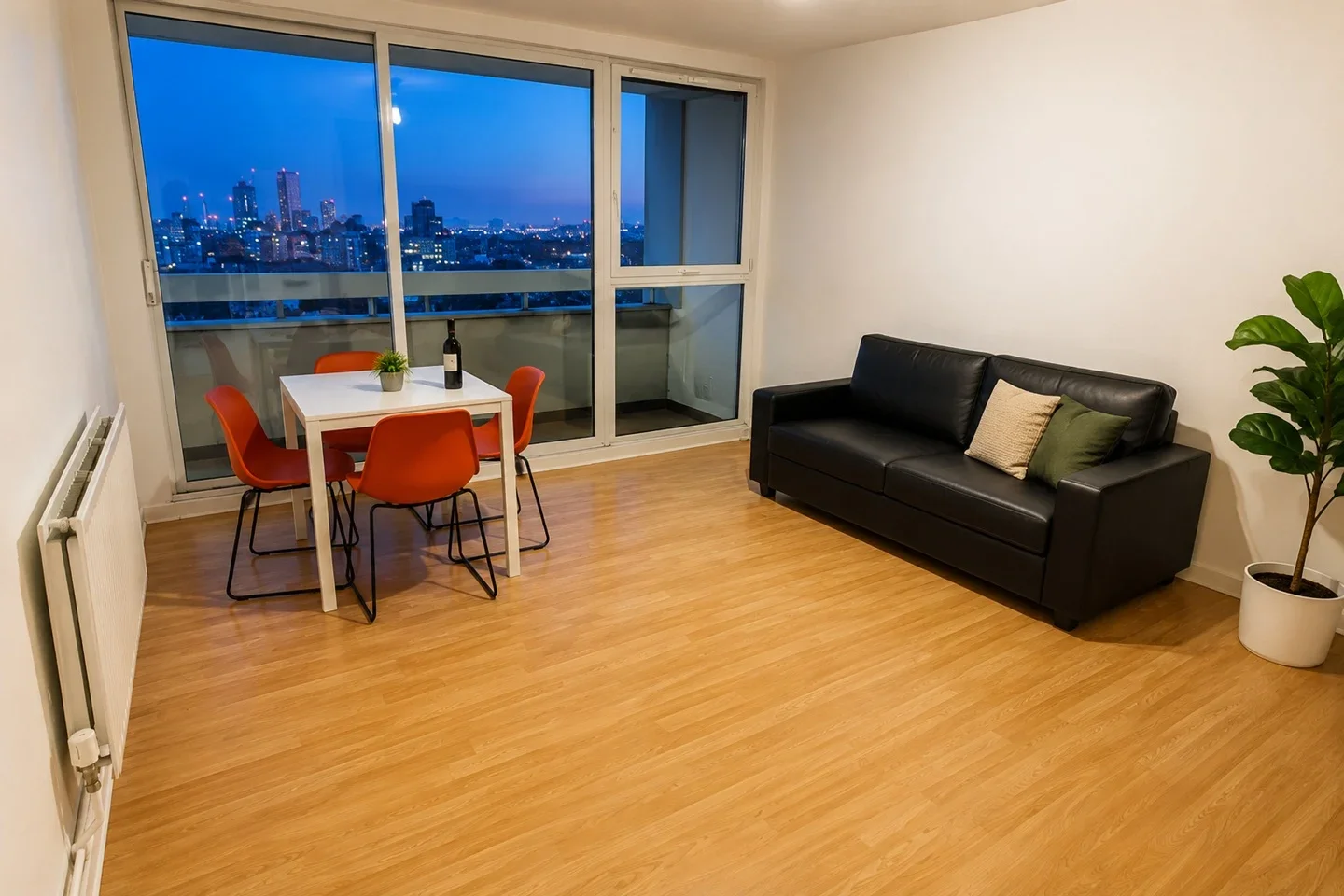 Flat Westferry Road in Greater London