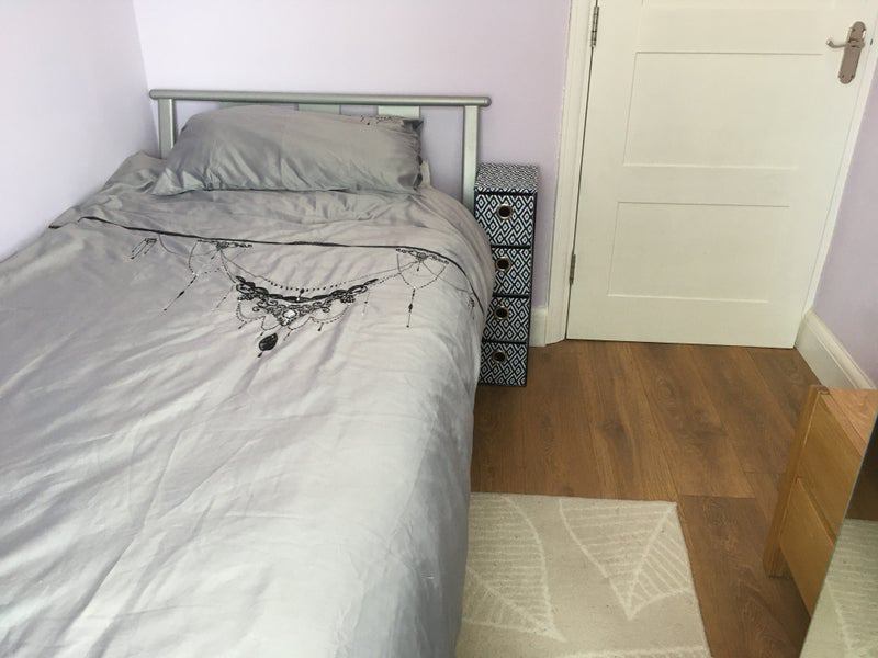 Room Fossil Road in Greater London