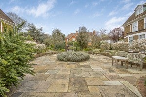House Cambisgate in Greater London