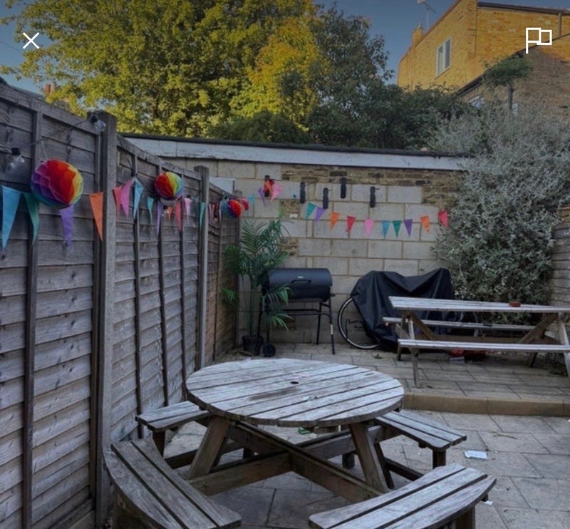 Room Latchmere Road in Greater London