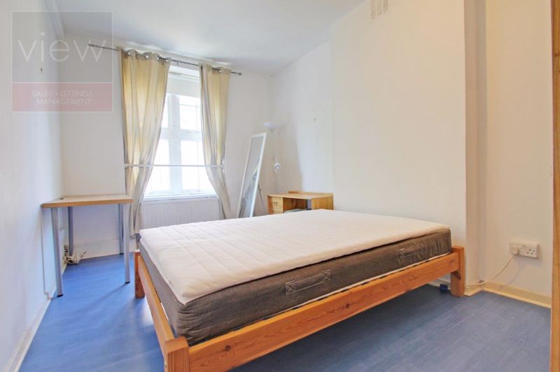 Flat Manciple Street in Greater London