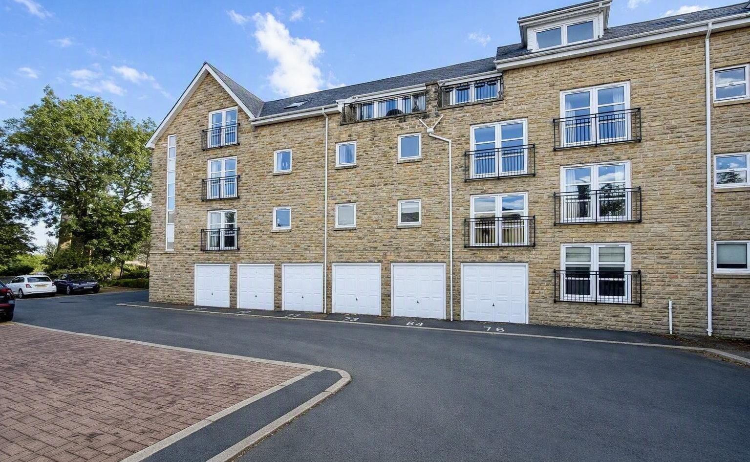Flat Skircoat Moor Road in Calderdale
