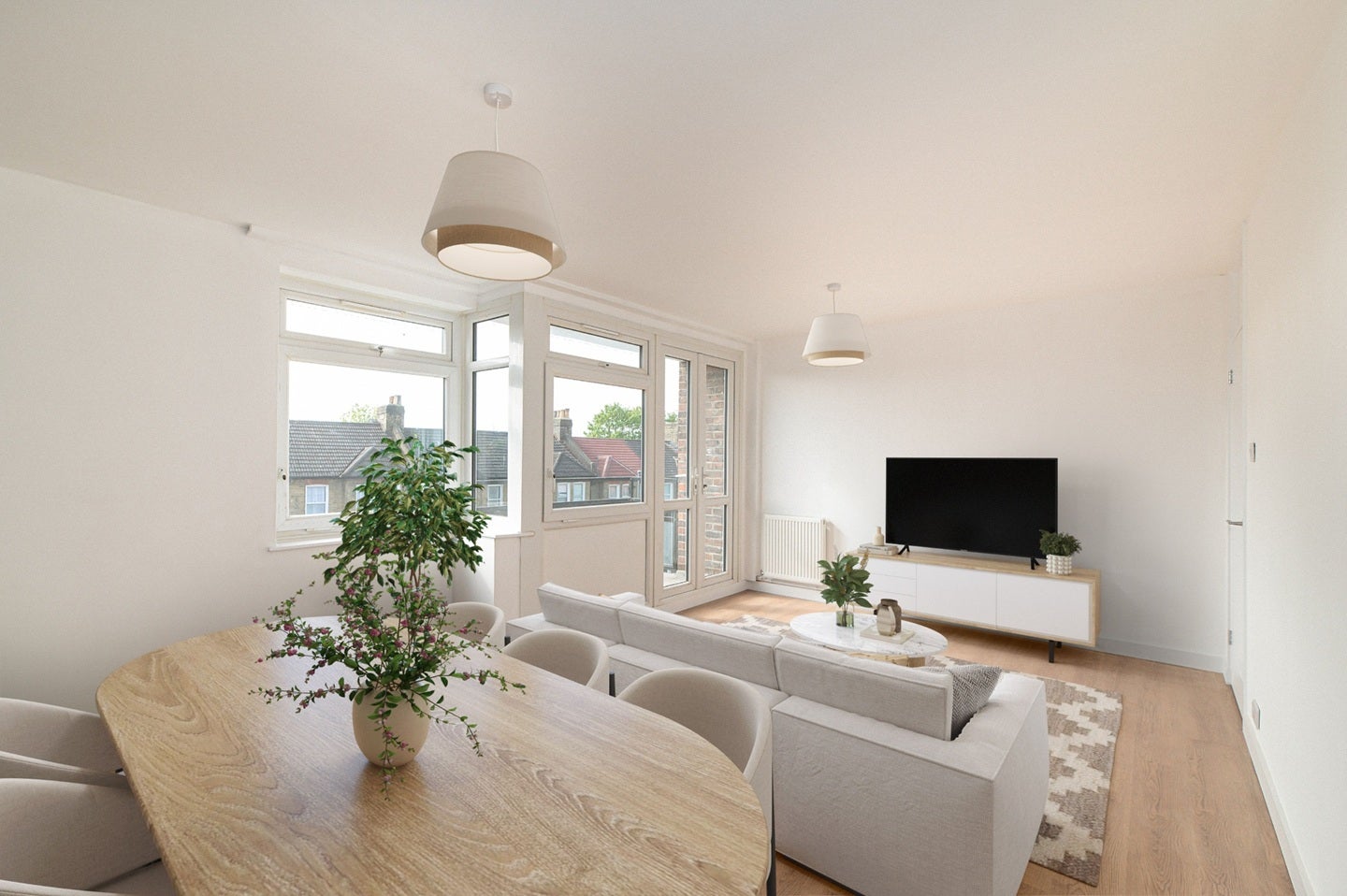 Flat Smallwood Road in Greater London