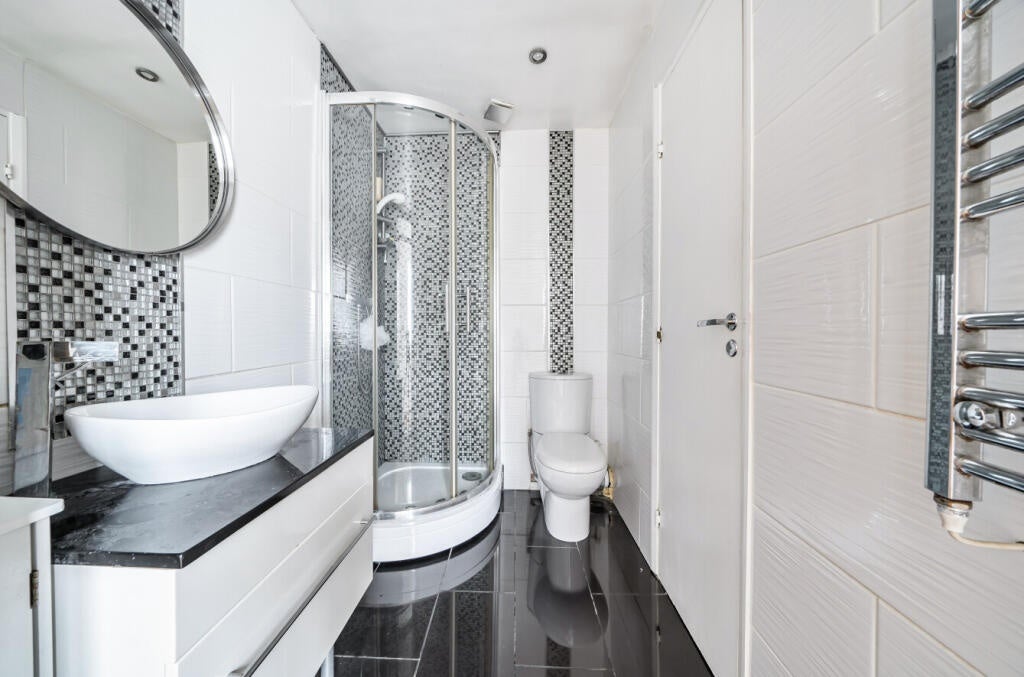 House Maplecroft Close in Greater London