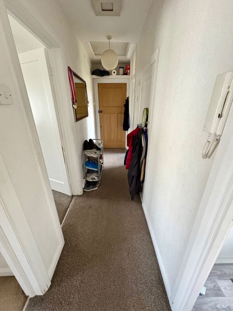 Flat Edgeworth Close in Greater London