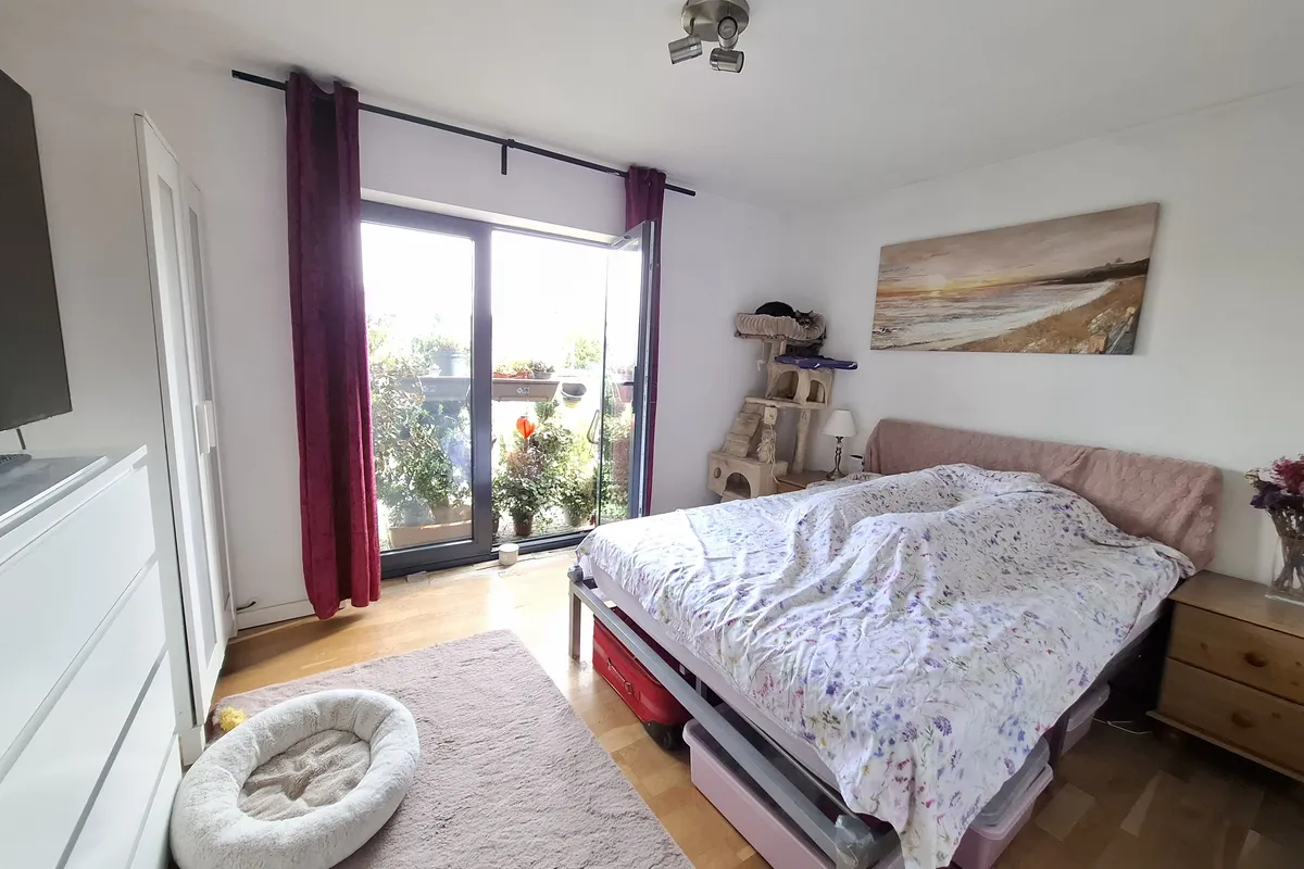 Flat Adeyfield Road in Dacorum