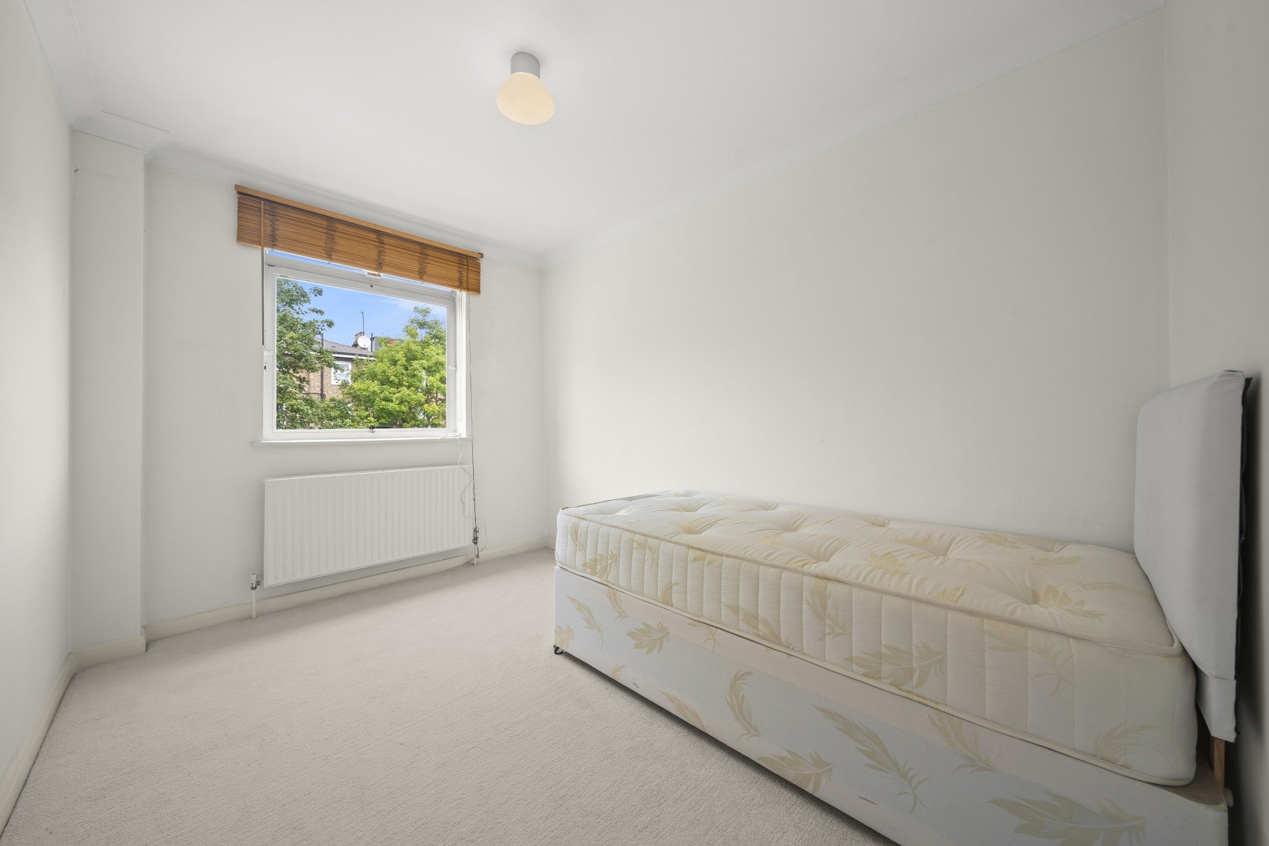 House Buckland Crescent in Greater London