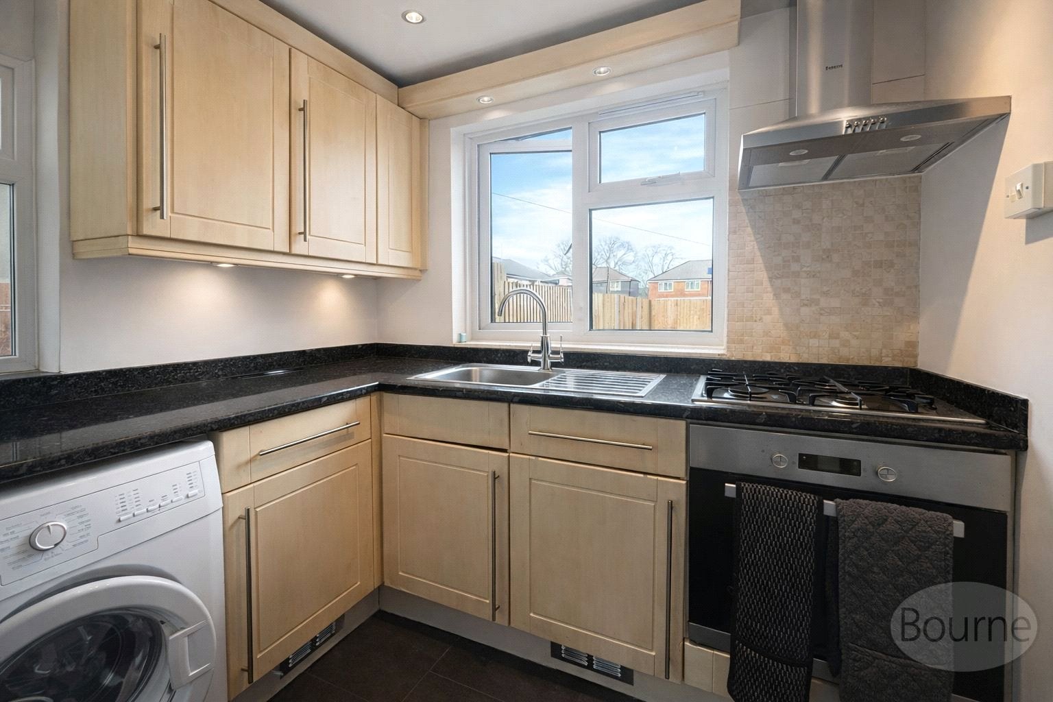 Flat Lyfield in Elmbridge