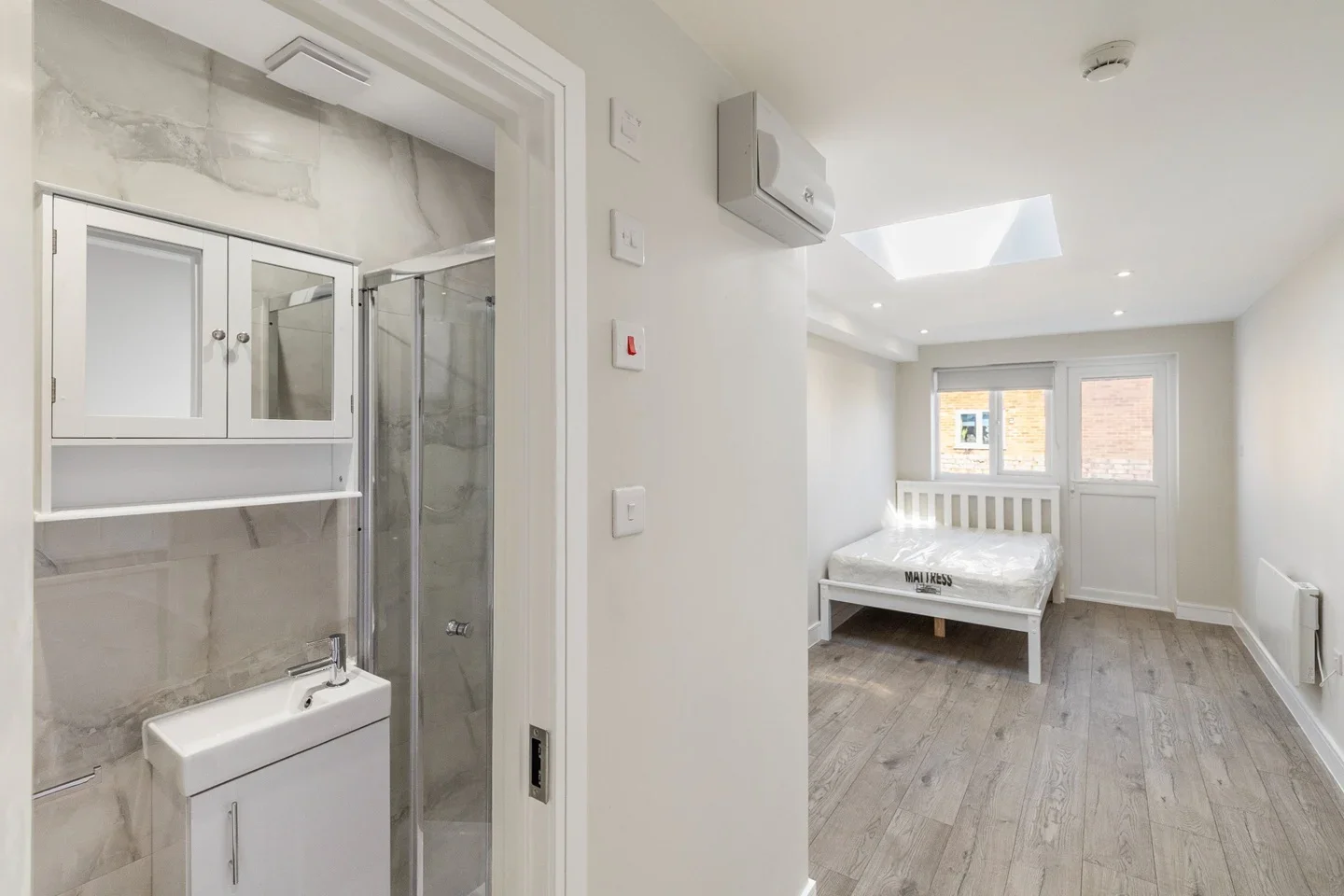 Room Pippin Court in Borough of Spelthorne