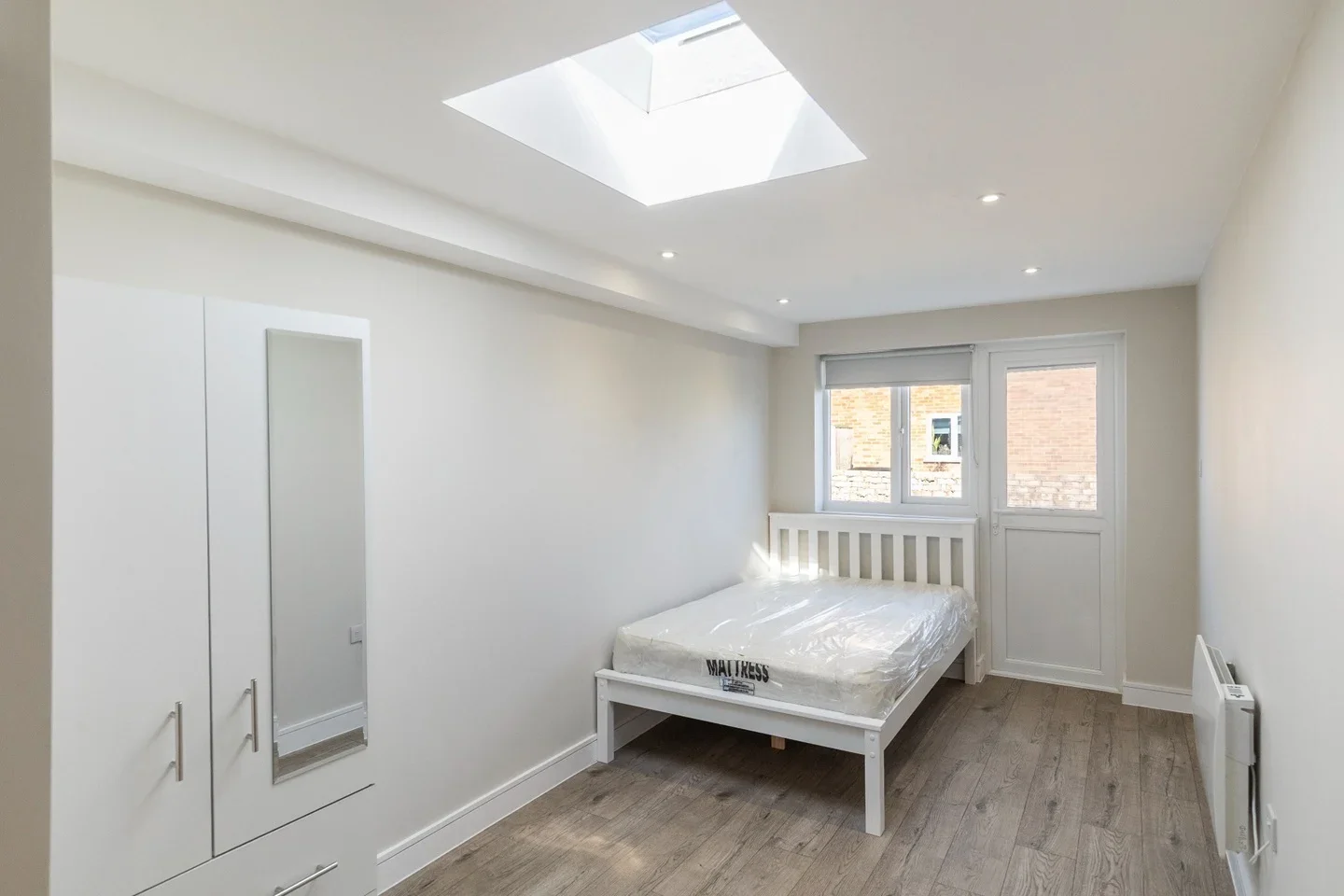 Room Pippin Court in Borough of Spelthorne