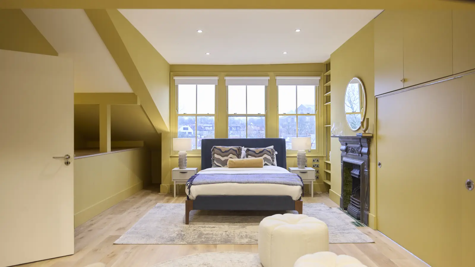 Flat Parham Way in Greater London