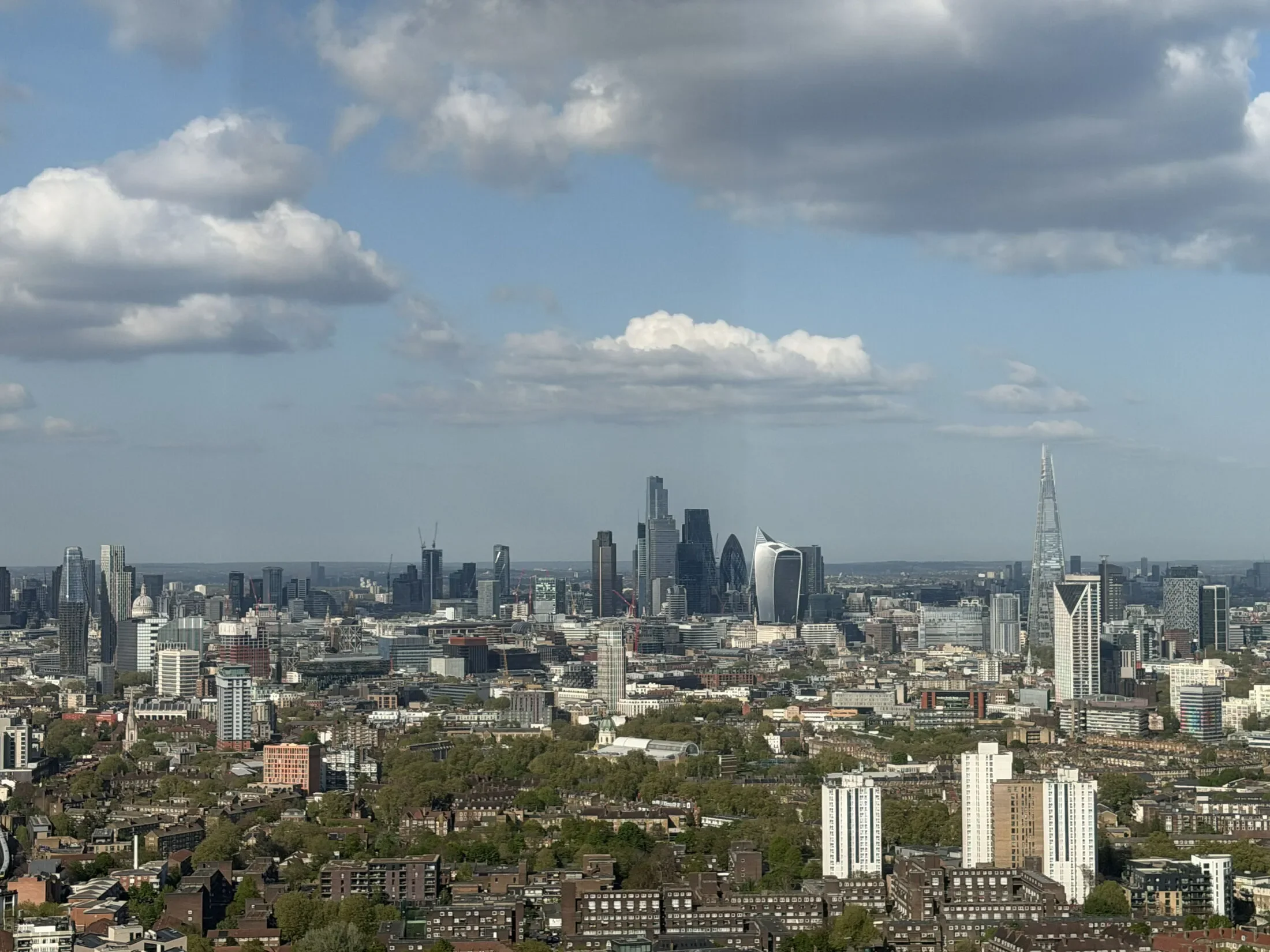 Flat Bondway in Greater London