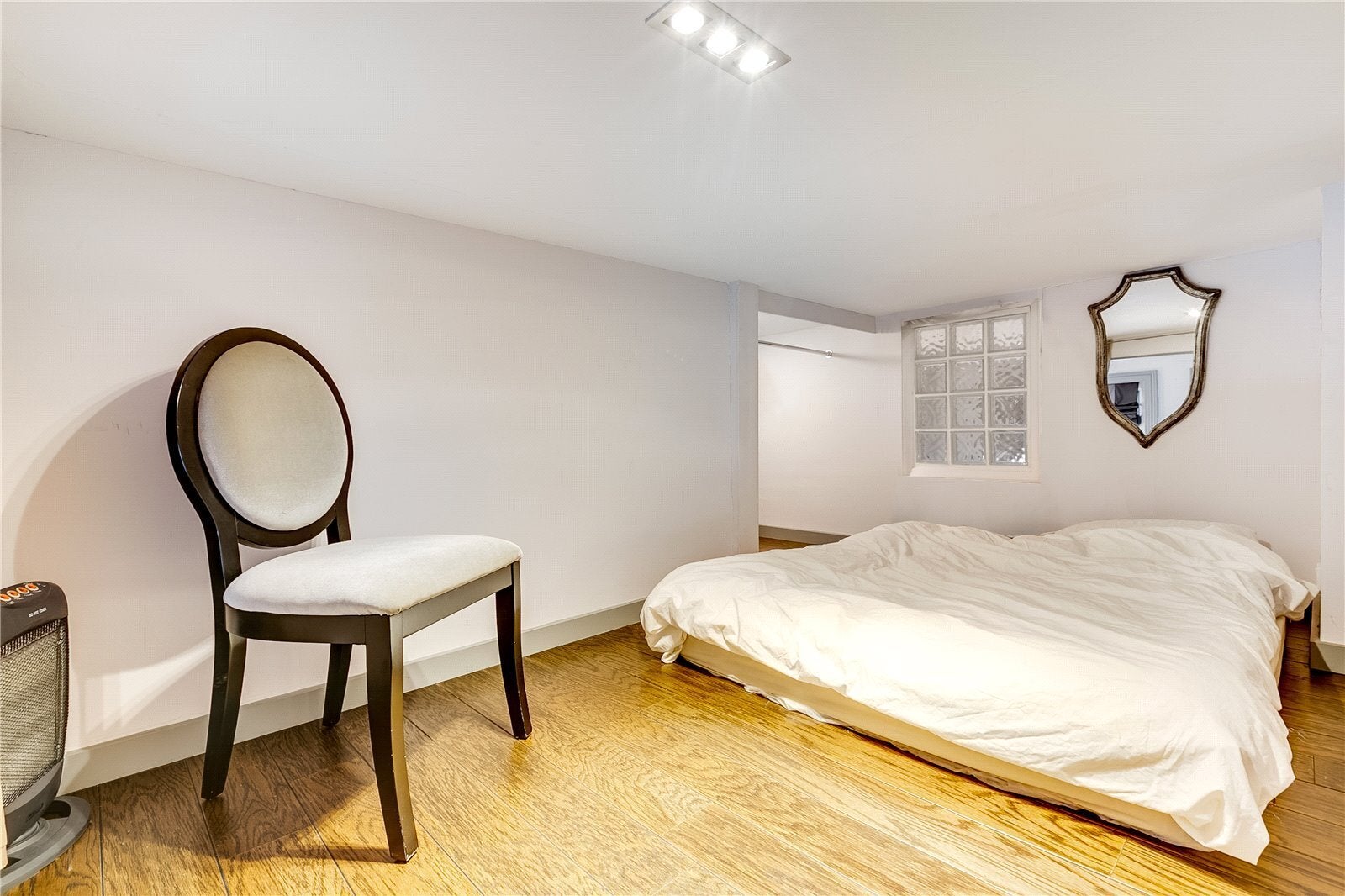 Flat Nevern Square in Greater London