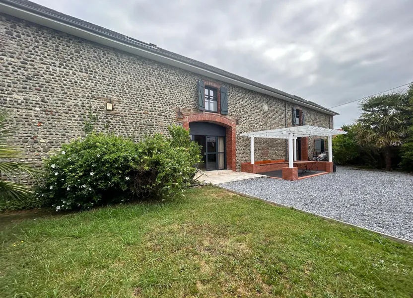 House La Pyrénéenne in Aussevielle