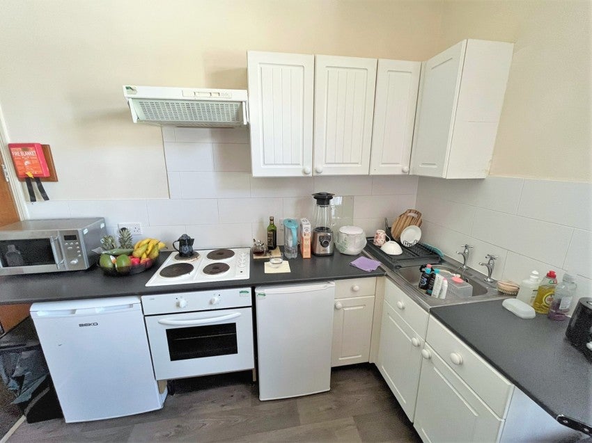 Flat Old Tiverton Road in Exeter