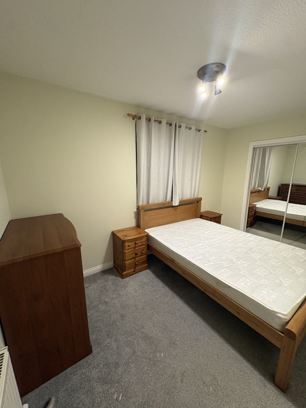 Room West Bryson Road in City of Edinburgh