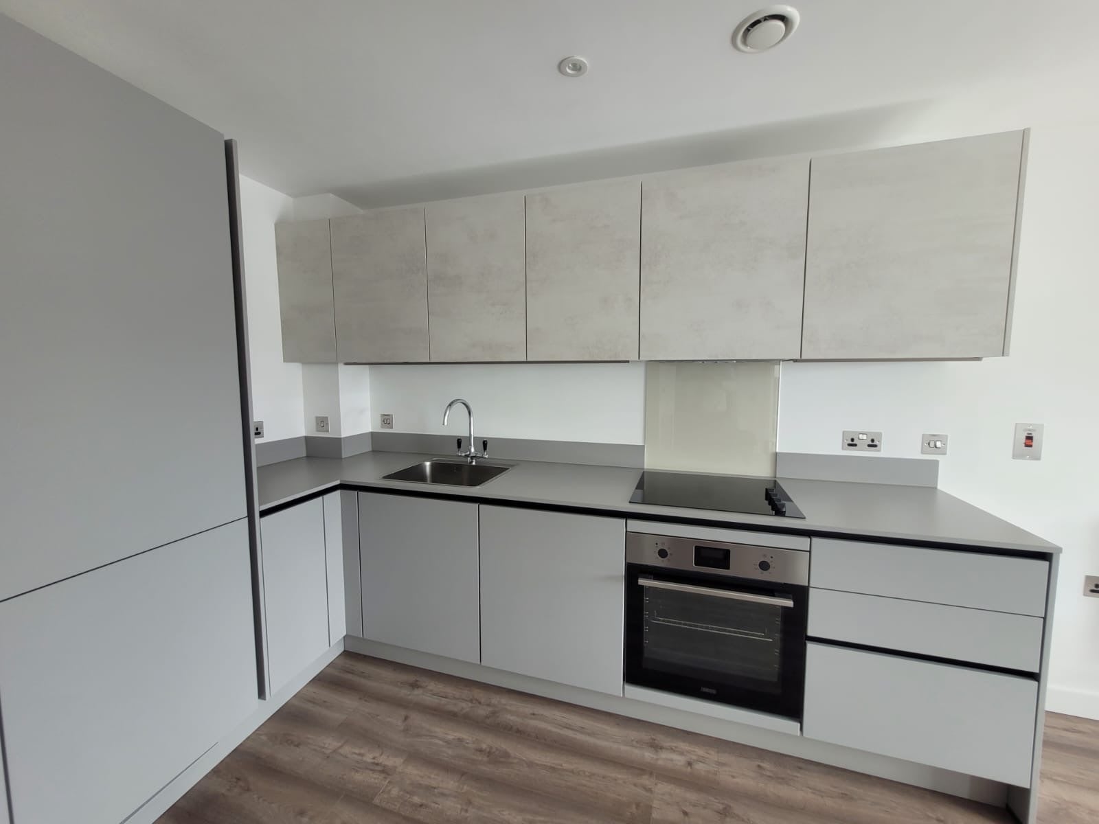 Flat Herschel Street in Slough