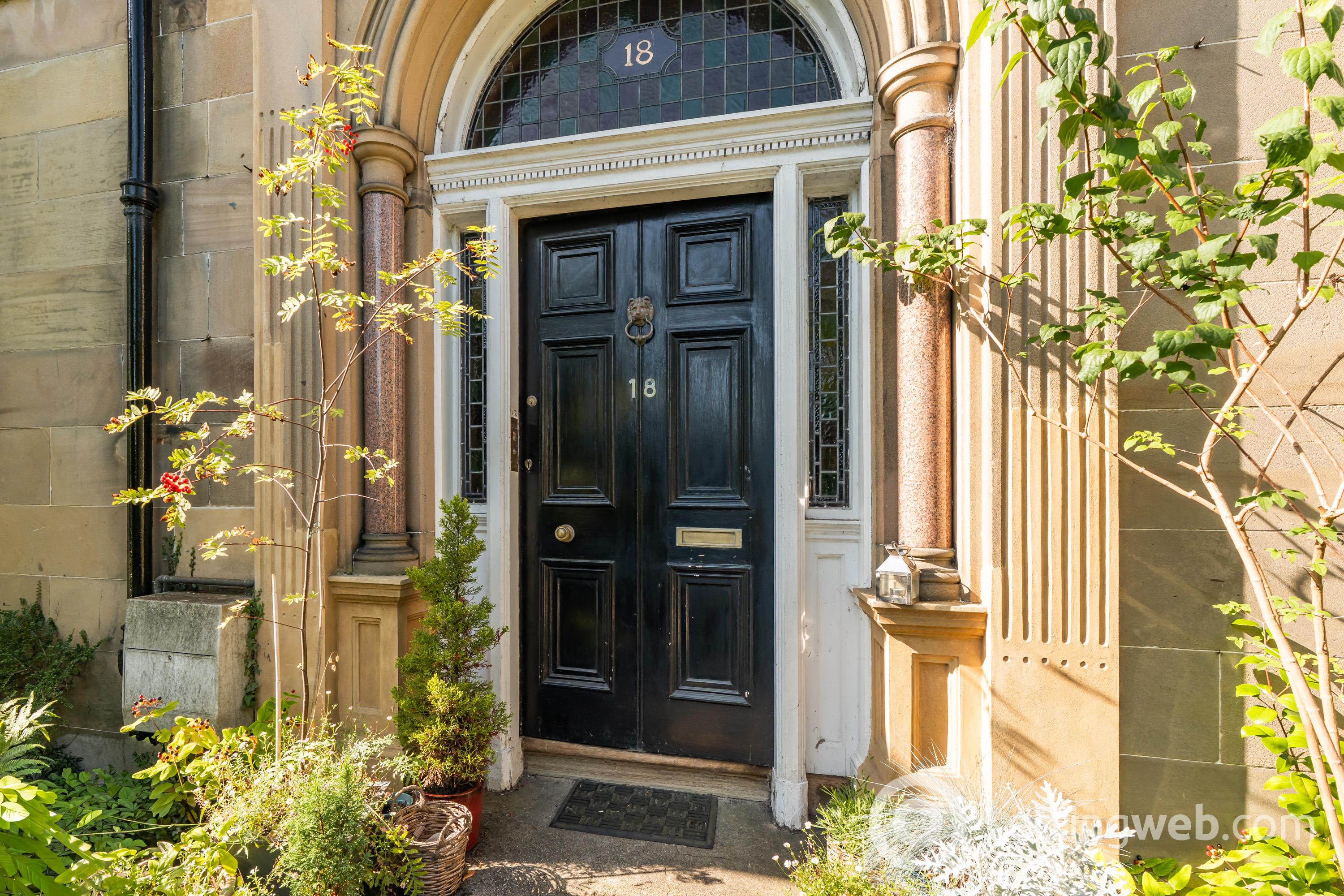 Flat Murrayfield Avenue in City of Edinburgh