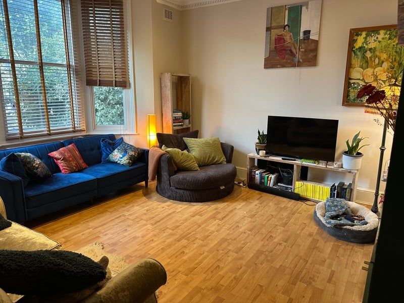 Room Earlham Grove in Greater London