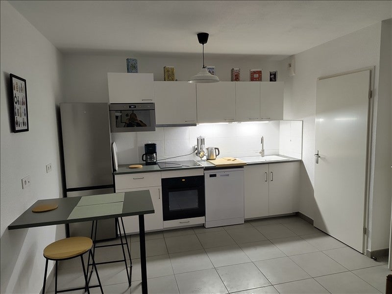 Flat Rue Colette Besson in Villenave-d'Ornon