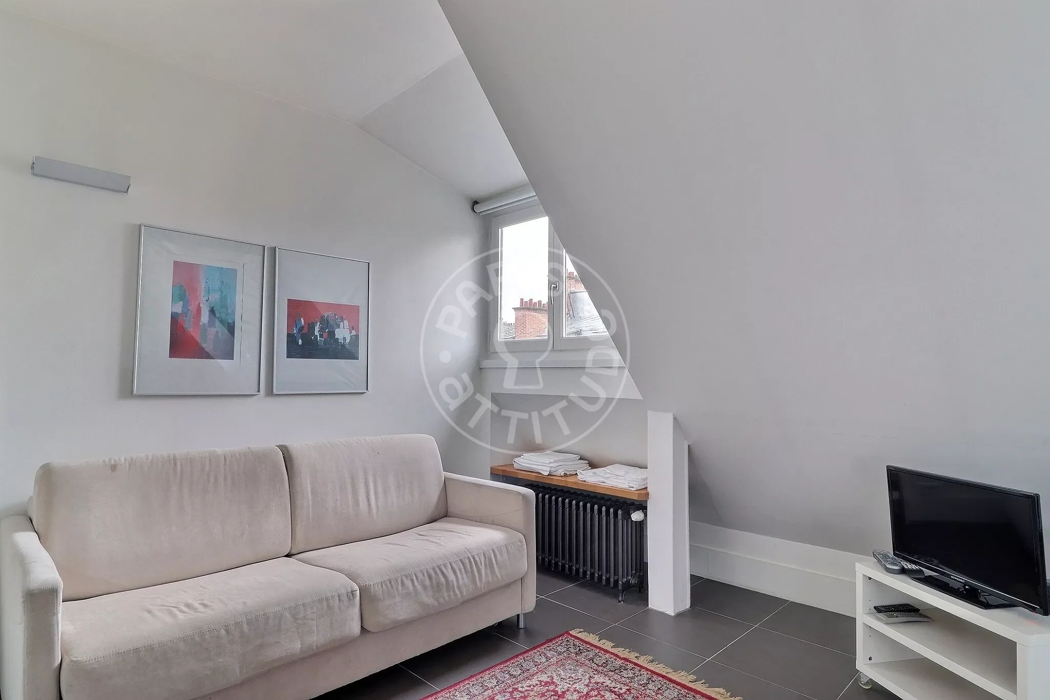 Appartement Rue Jean de La Fontaine à Paris