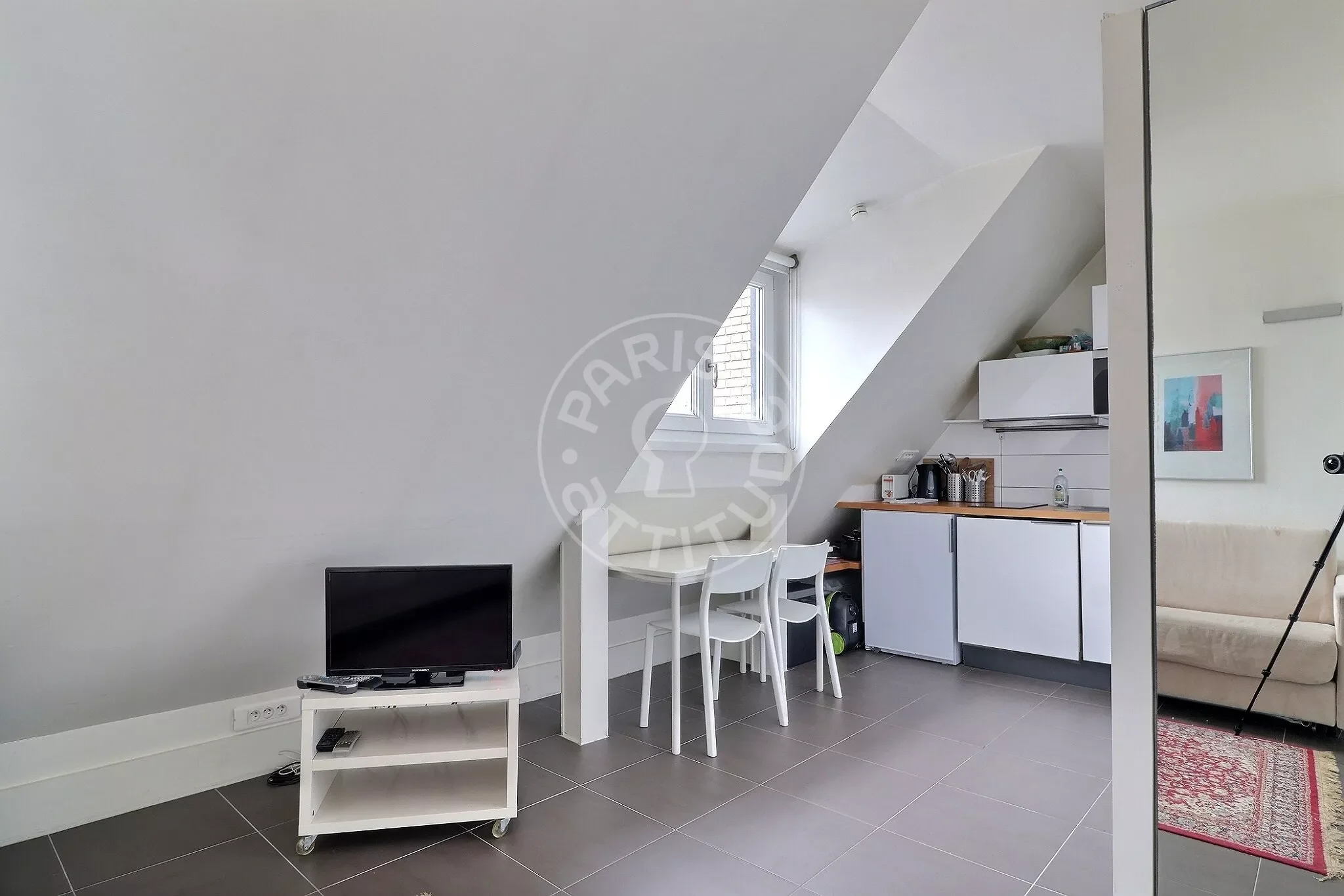Appartement Rue Jean de La Fontaine à Paris