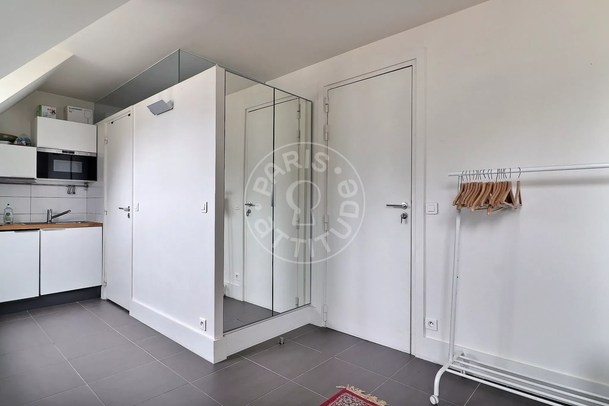 Appartement Rue Jean de La Fontaine à Paris
