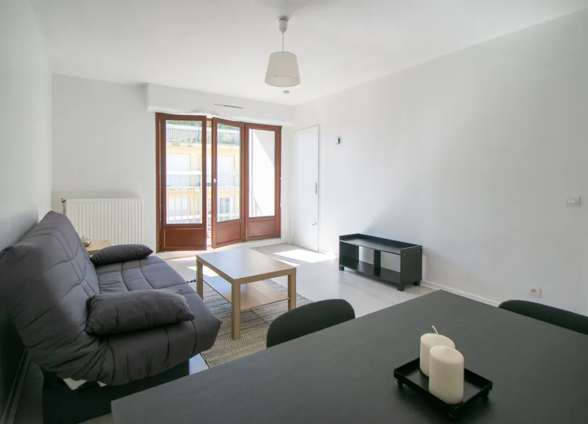 Appartement Rue du 14 Juillet à Pau