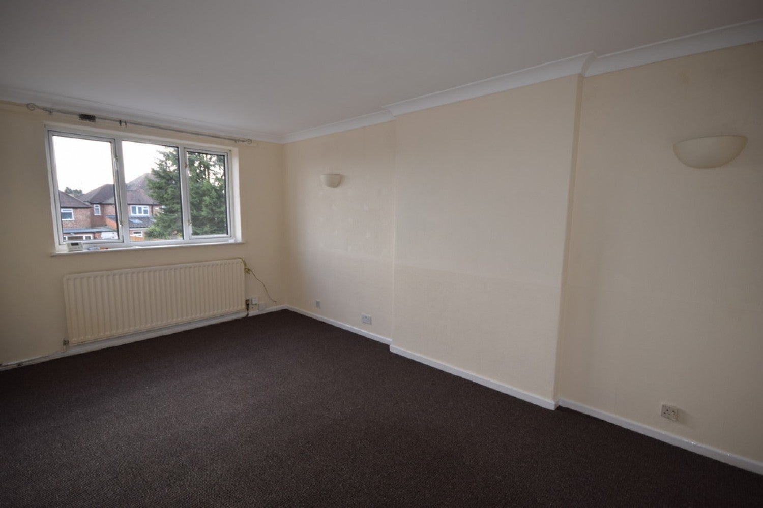 Flat Arden Drive in Birmingham