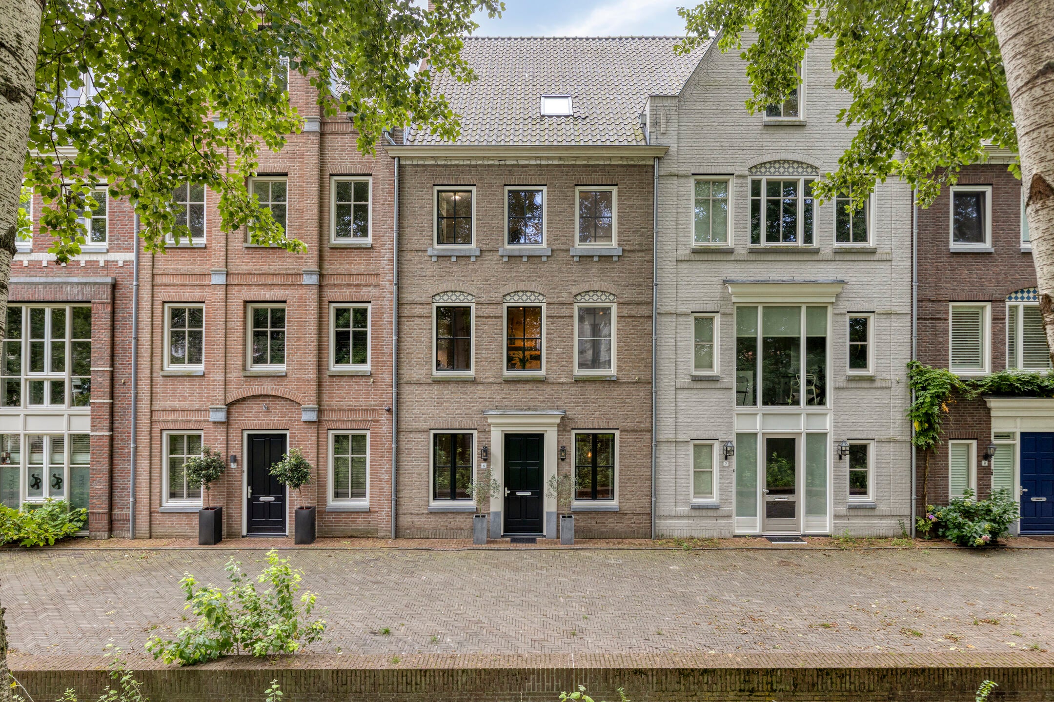 Huis Hertogsveld 6 in Helmond