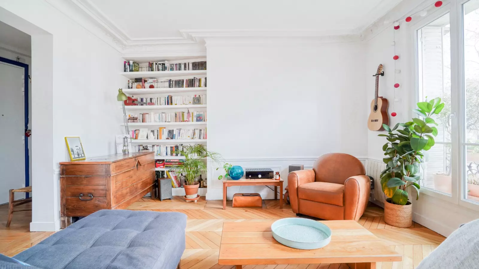 Flat Boulevard Marguerite de Rochechouart in Paris