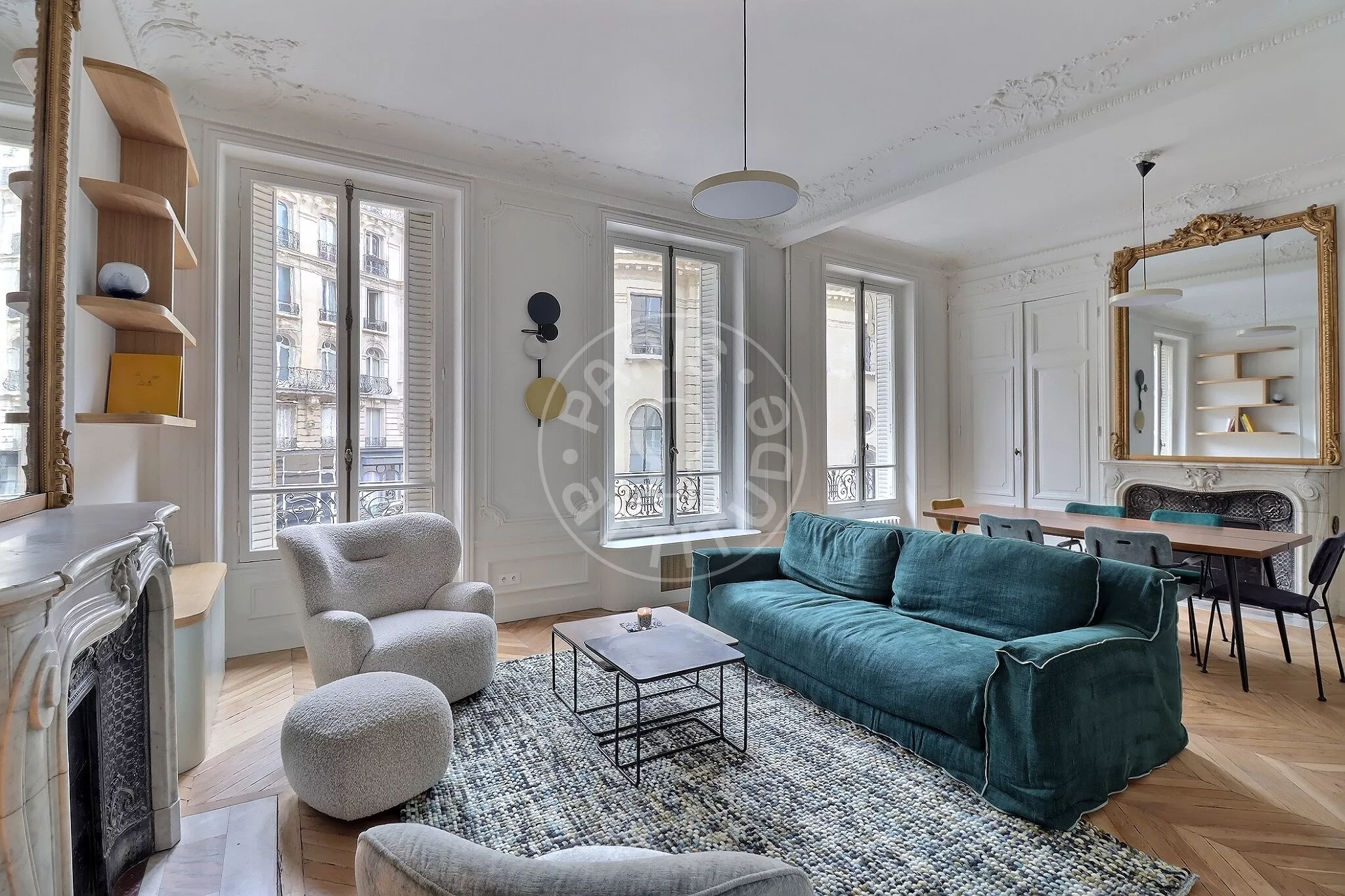 Flat Rue Sédillot in Paris