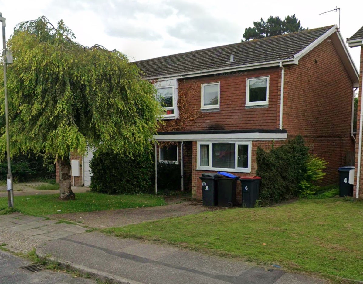House Harkness Drive in Canterbury