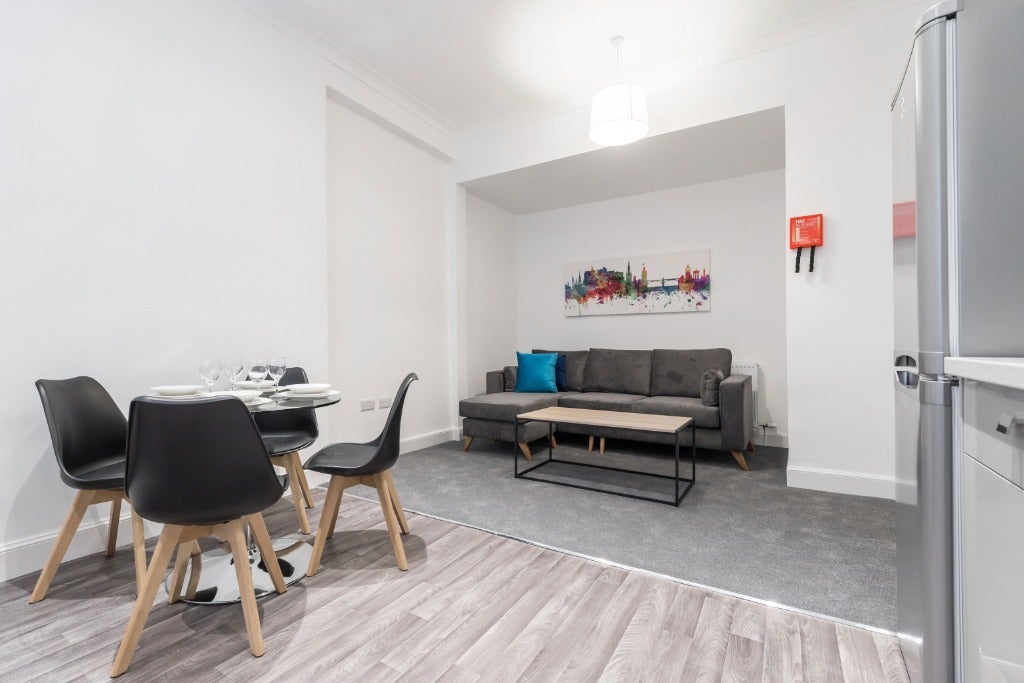 Flat Panmure Place in City of Edinburgh