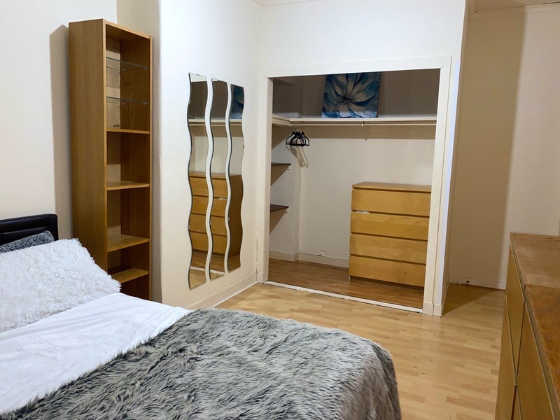 Room Ferry Road Grove in City of Edinburgh