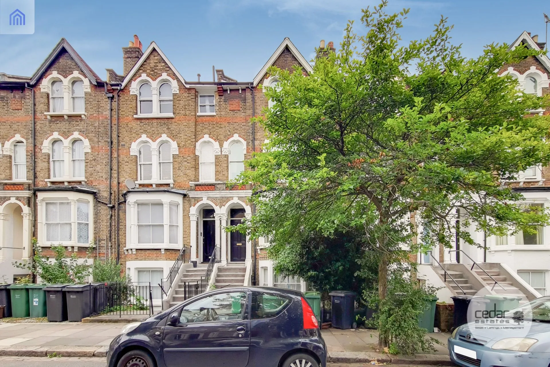 Room Lowfield Road in Greater London