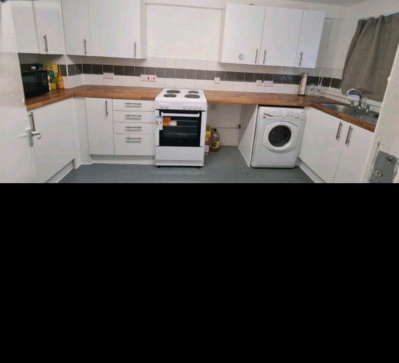 Room Liddon Road in Greater London