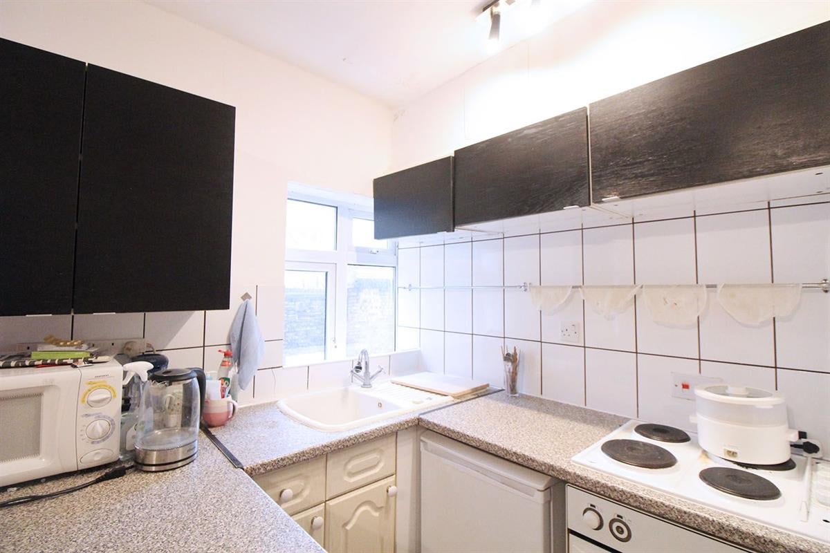 Flat Euston Grove in Greater London