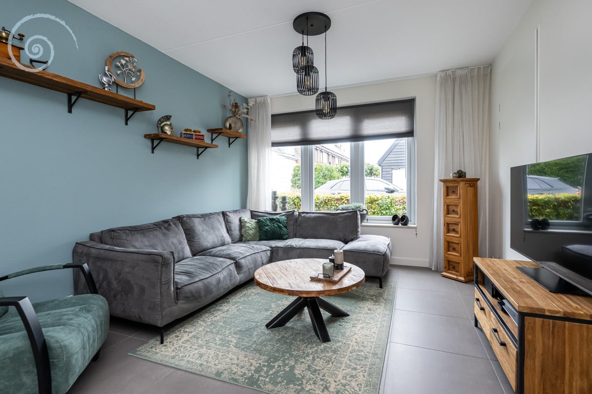 Tussenwoning te koop: Hoofdlandseweg 34, Ouddorp