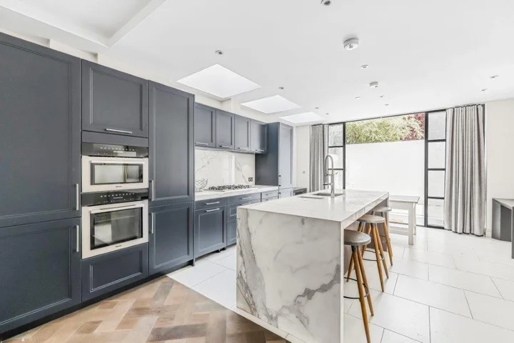 House Ackmar Road in Greater London
