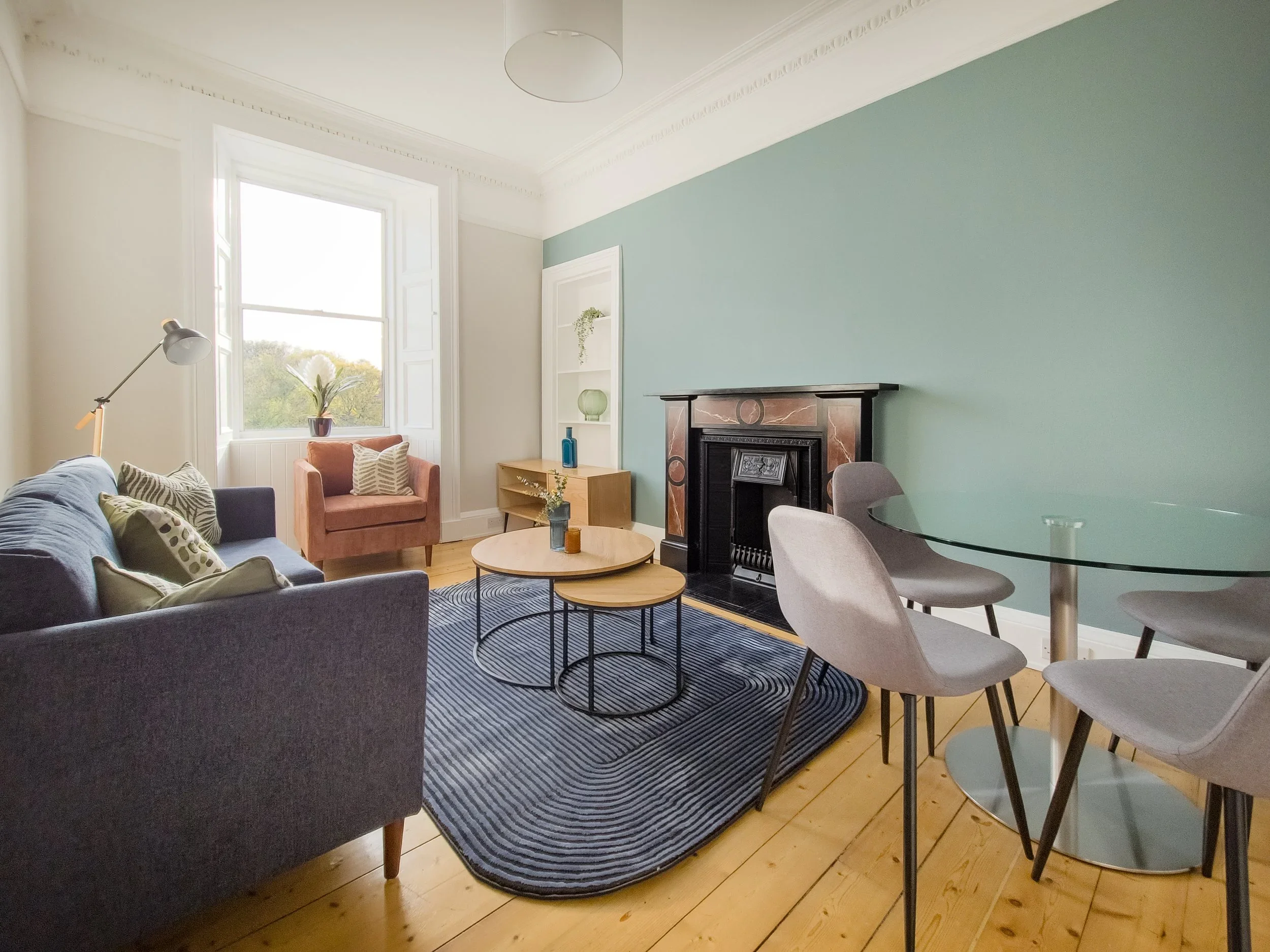 Flat Murrayfield Place in City of Edinburgh