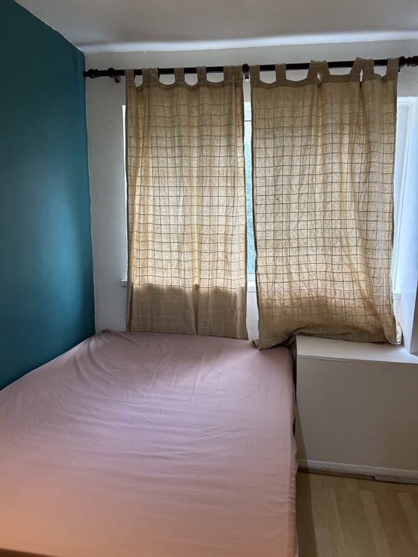 Room Tildesley Road in Greater London