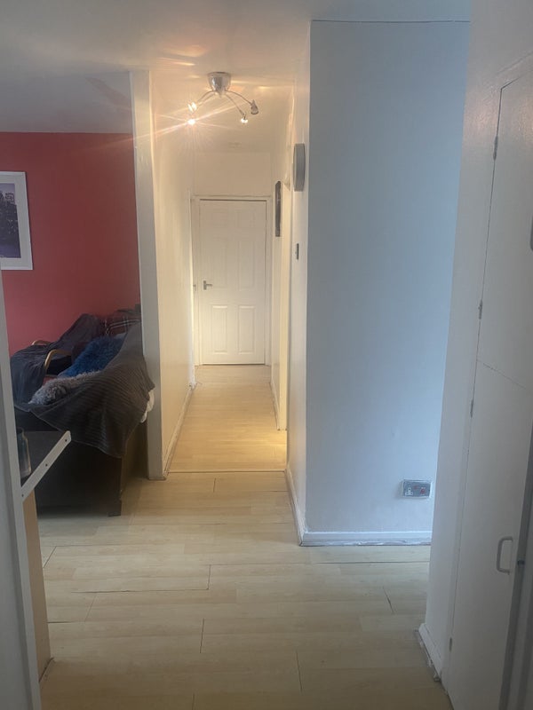 Room Tildesley Road in Greater London