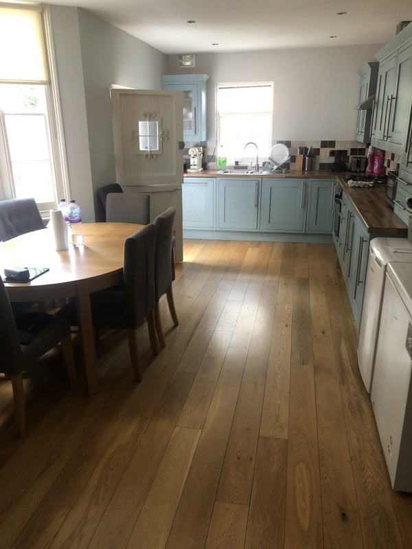 Room Portway in Greater London