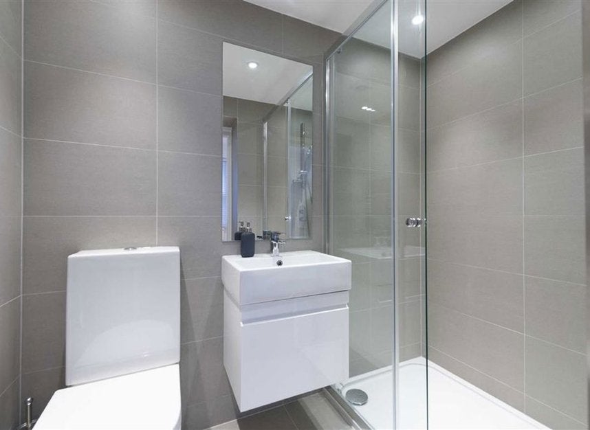 Flat Elvaston Place in Greater London
