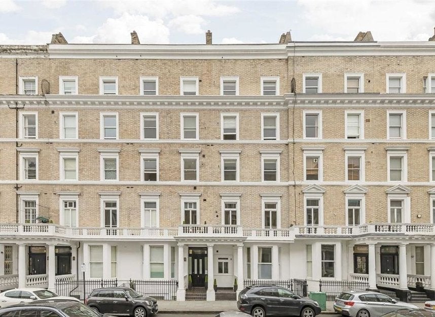 Flat Elvaston Place in Greater London