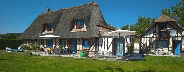 Room Impasse de l'Abreuvoir in Authou