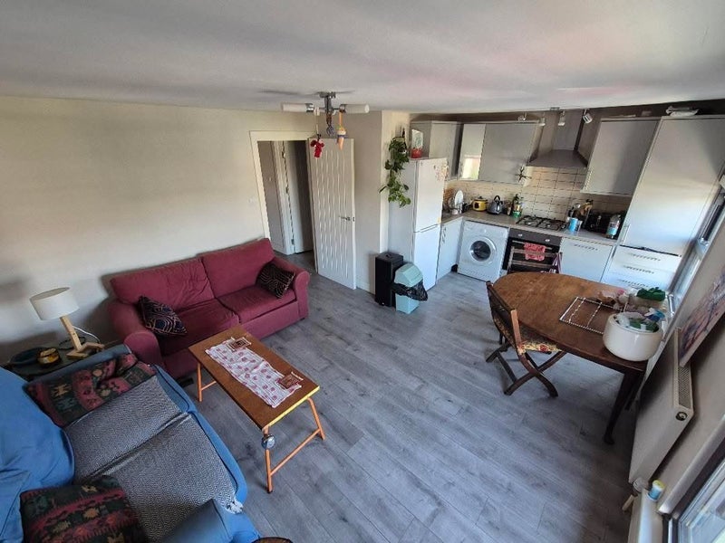 Room Lordship Lane in Greater London